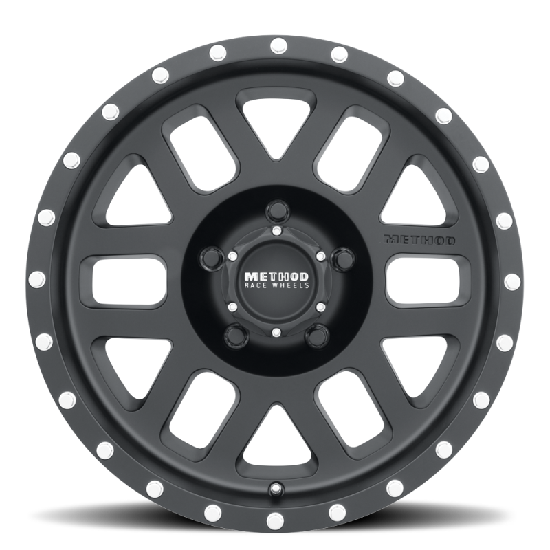 Method MR306 Mesh 17x8.5 0mm Offset 5x5.5 108mm CB Matte Black Wheel