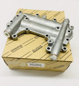 NEW GENUINE TOYOTA 93-97 LC80 LX450 OIL COOLER COVER SUB-ASSY 15701-66010