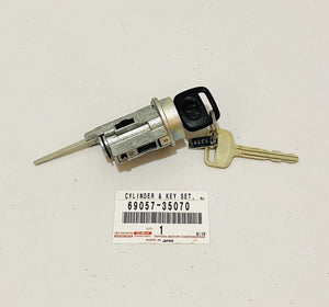 Genuine Toyota 4Runner Tacoma Ignition Switch Lock Cylinder + Key 69057-35070