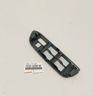 NEW GENUINE TOYOTA RAV4 DRIVER SIDE FRONT DOOR SWITCH BEZEL COVER 74232-42080-B0