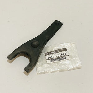 New Genuine OEM Nissan Clutch Release Fork 30531-01S00