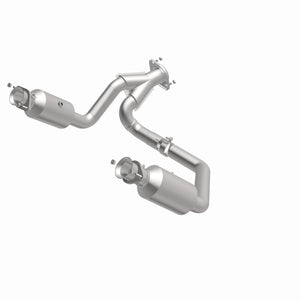 MagnaFlow 19-24 Ram 1500 5.7L OEM Grade Federal/EPA Compliant Direct-Fit Catalytic Converter