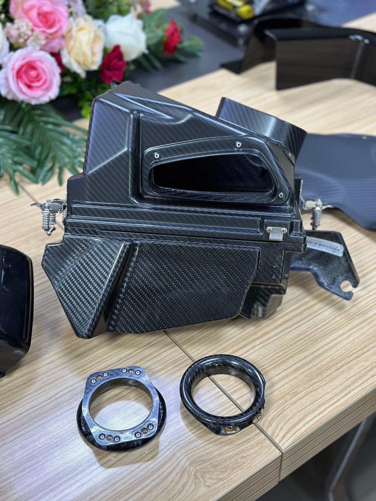 R34/R33 GTR Carbon Airbox