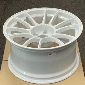 SSR GTX04 18x9.5 5x114.3 22mm Offset White Wheel *SPECIAL ORDER-NO CANCELLATION/RETURN*