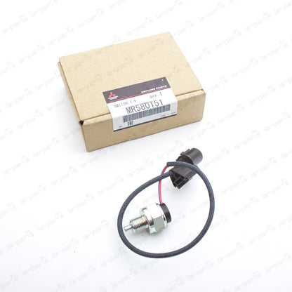 New Genuine OEM Mitsubishi 01-06 Montero Pajero Transfer Case Switch MR580151