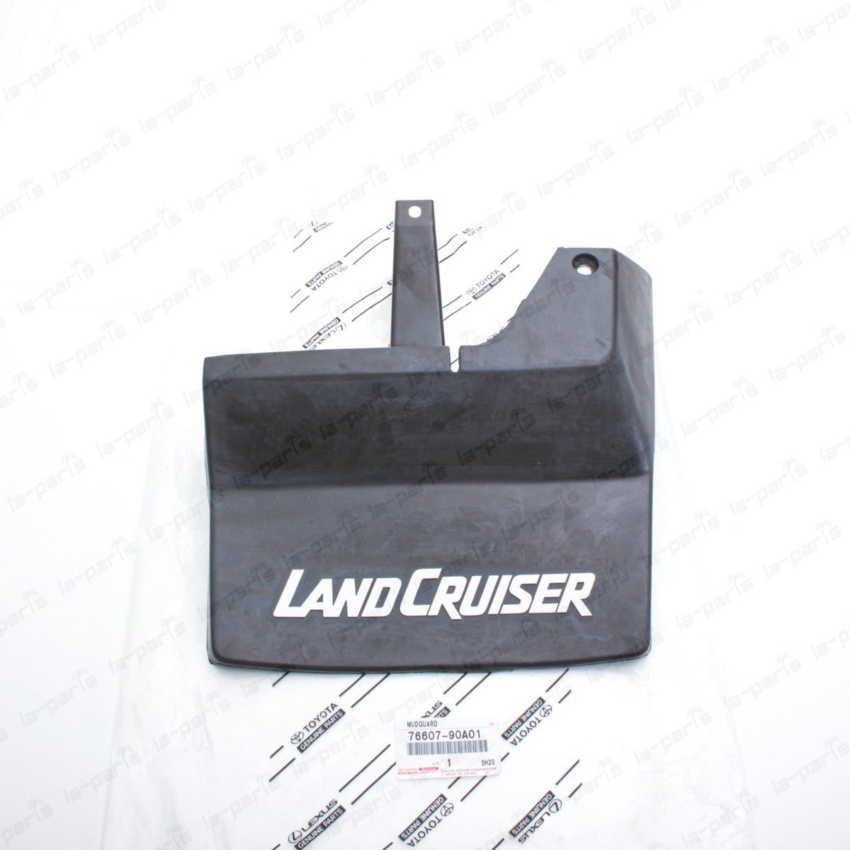 New Genuine Toyota FJ62 Land Cruiser Passenger Side Rear Mudguard 76607-90A01