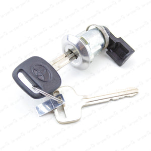 New Genuine OEM Toyota 2000-2003 Tundra Fuel Door Lock Cylinder 69058-26030