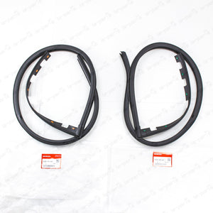 Genuine Honda 96-00 Civic EK9 EK4 Type-R Sir  Front Door Seals Set of RH  & LH