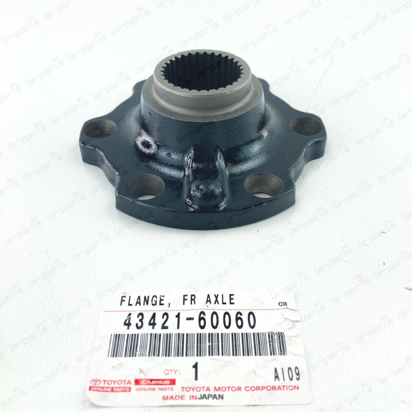 GENUINE TOYOTA 1998-2007 LAND CRUISER LEXUS LX470 FRONT AXLE FLANGE 43421-60060