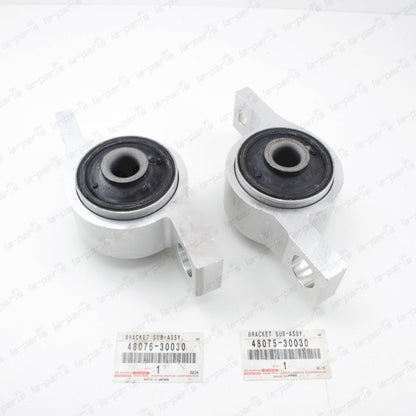 NEW GENUINE LEXUS FRONT LOWER CONTROL ARM BUSHINGS 48075-30030 48076-30030