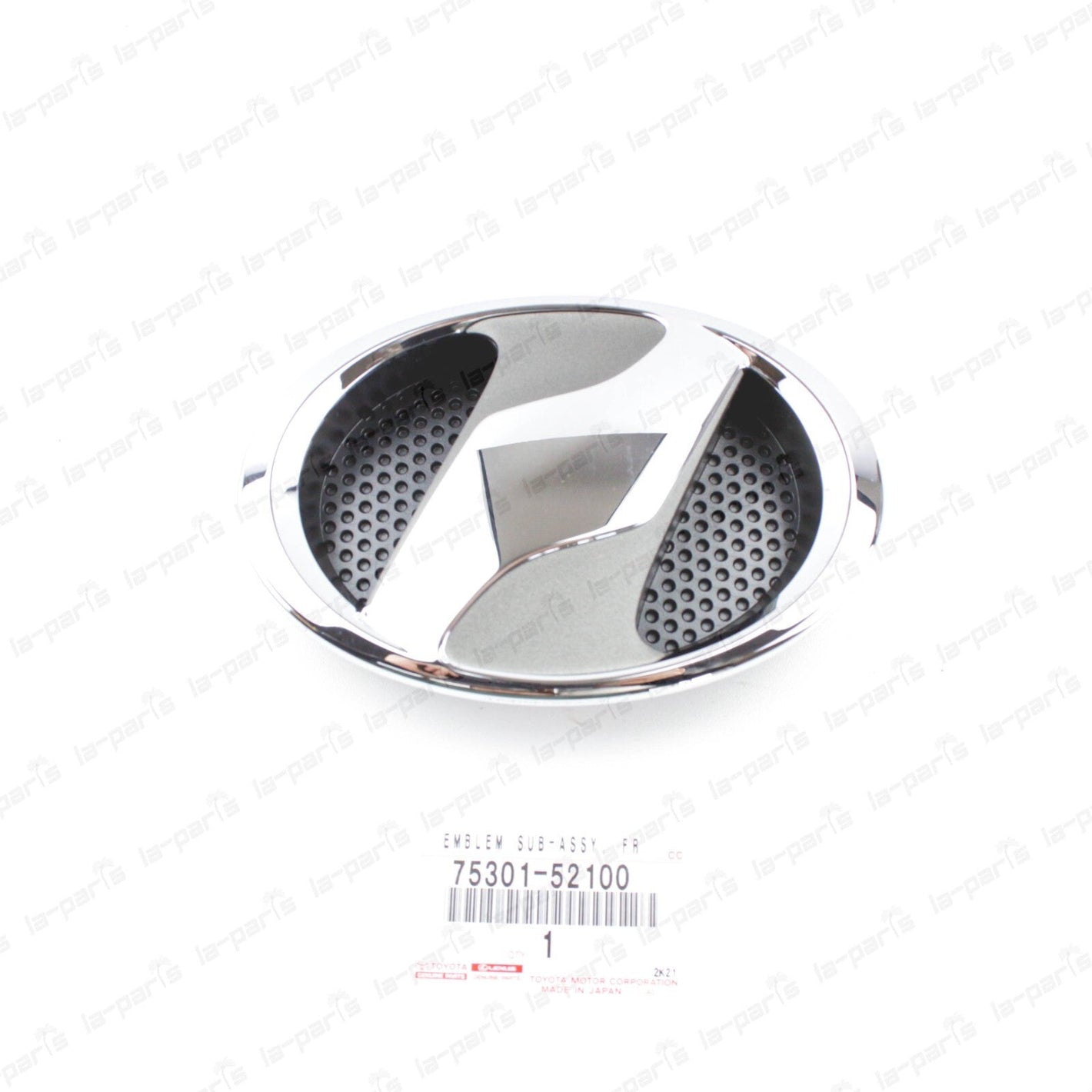 New Genuine Toyota Vitz KSP130 NSP130 Front Radiator Grille Emblem 75301-52100