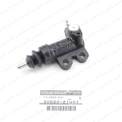 NEW GENUINE FOR NISSAN CLUTCH SLAVE CYLINDER FOR GTR R32 R33 R34 AWD 30620-21U01