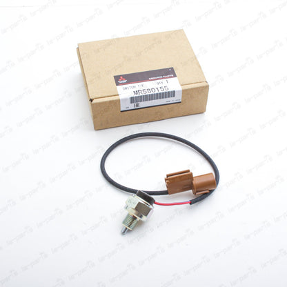 New Genuine OEM Mitsubishi 2001-2006 Montero 4LLc Transfer Case Switch MR580155