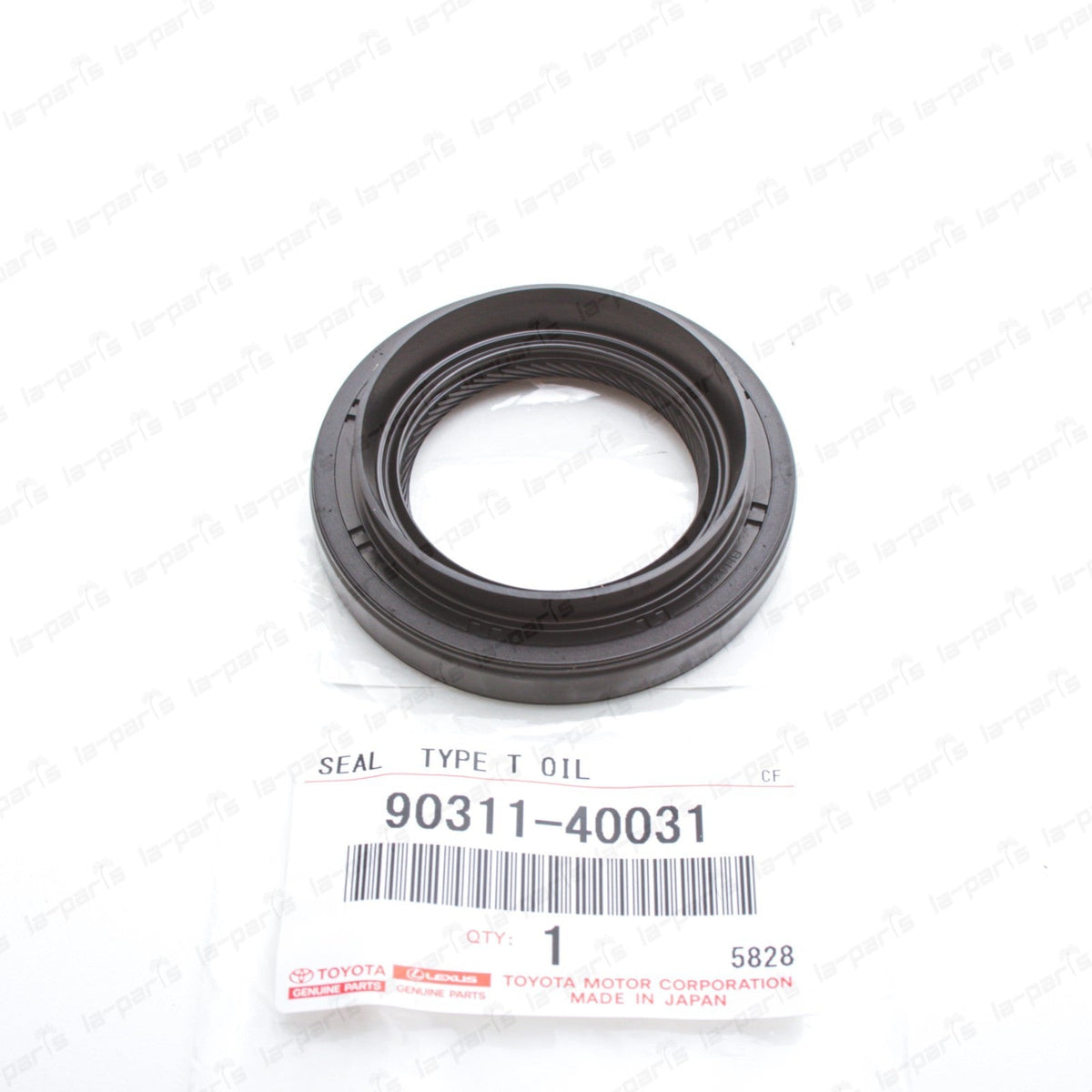 New Genuine OEM Toyota Front RH Axle Housing Differential Oil Seal 90311-40031