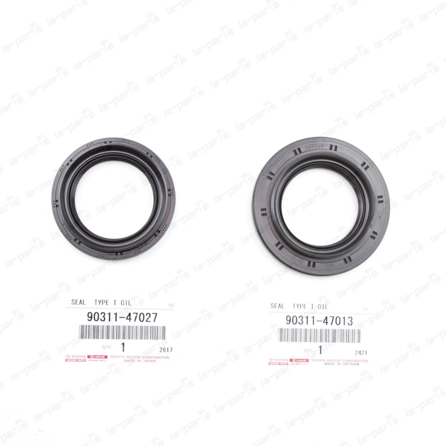 GENUINE TOYOTA 4RUNNER LEXUS LX570 FRONT DRIVE AXLE SHAFT OIL SEAL SET LH & RH