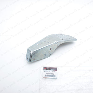New Genuine OEM Mitsubishi 14-22 Outlander Front RH Bumper Bracket 6400D582