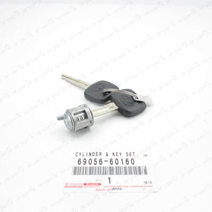 GENUINE TOYOTA 03-09 4RUNNER  02-06 CAMRY GLOVE BOX LOCK AND KEYS 69056-60160