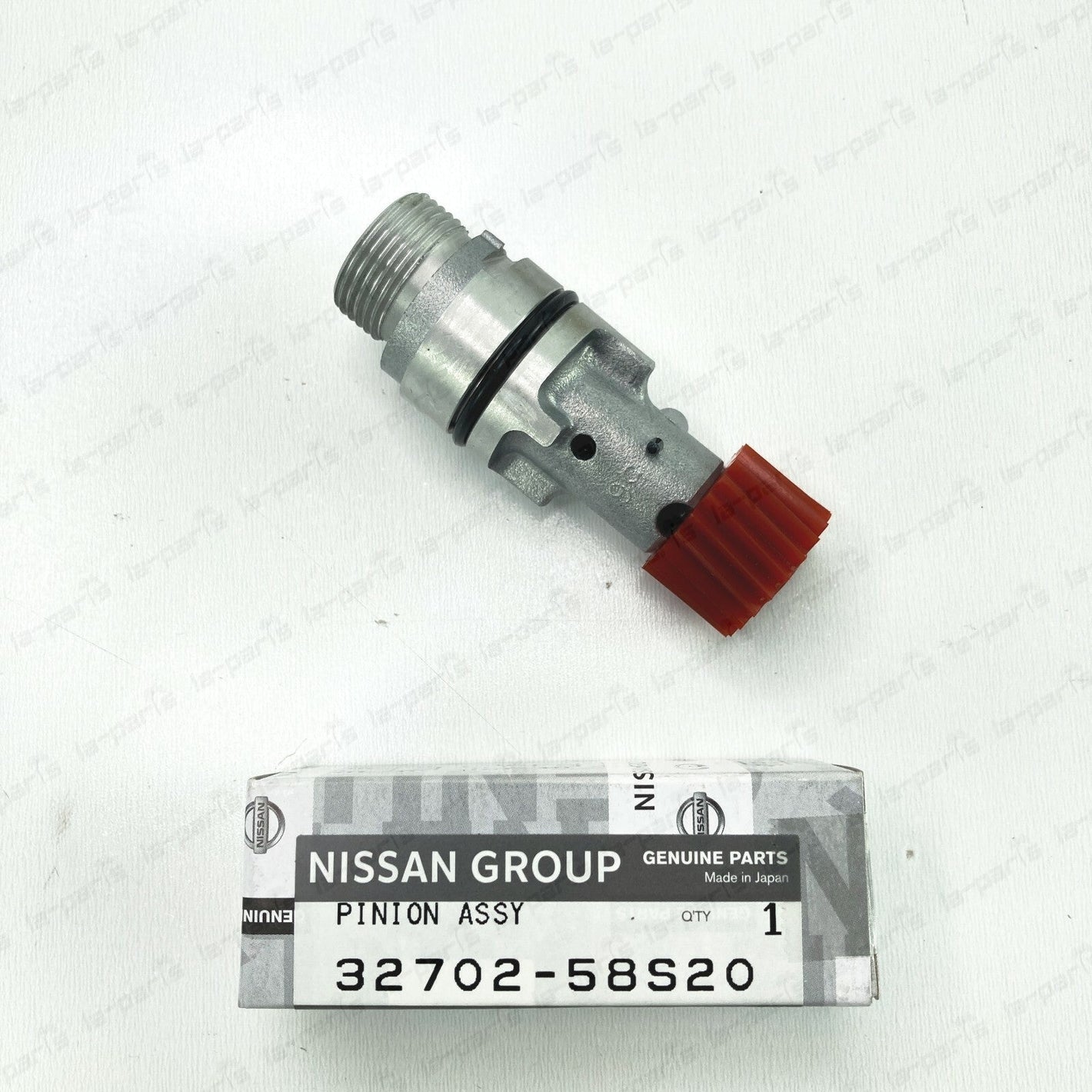 GENUINE NISSAN 200SX 720 PICKUP SPEEDOMETER PINION ASSEMBLY DATSUN 32702-58S20