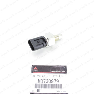 NEW GENUINE MITSUBISHI BACKUP REVERSE LIGHT SWITCH MT MD730979