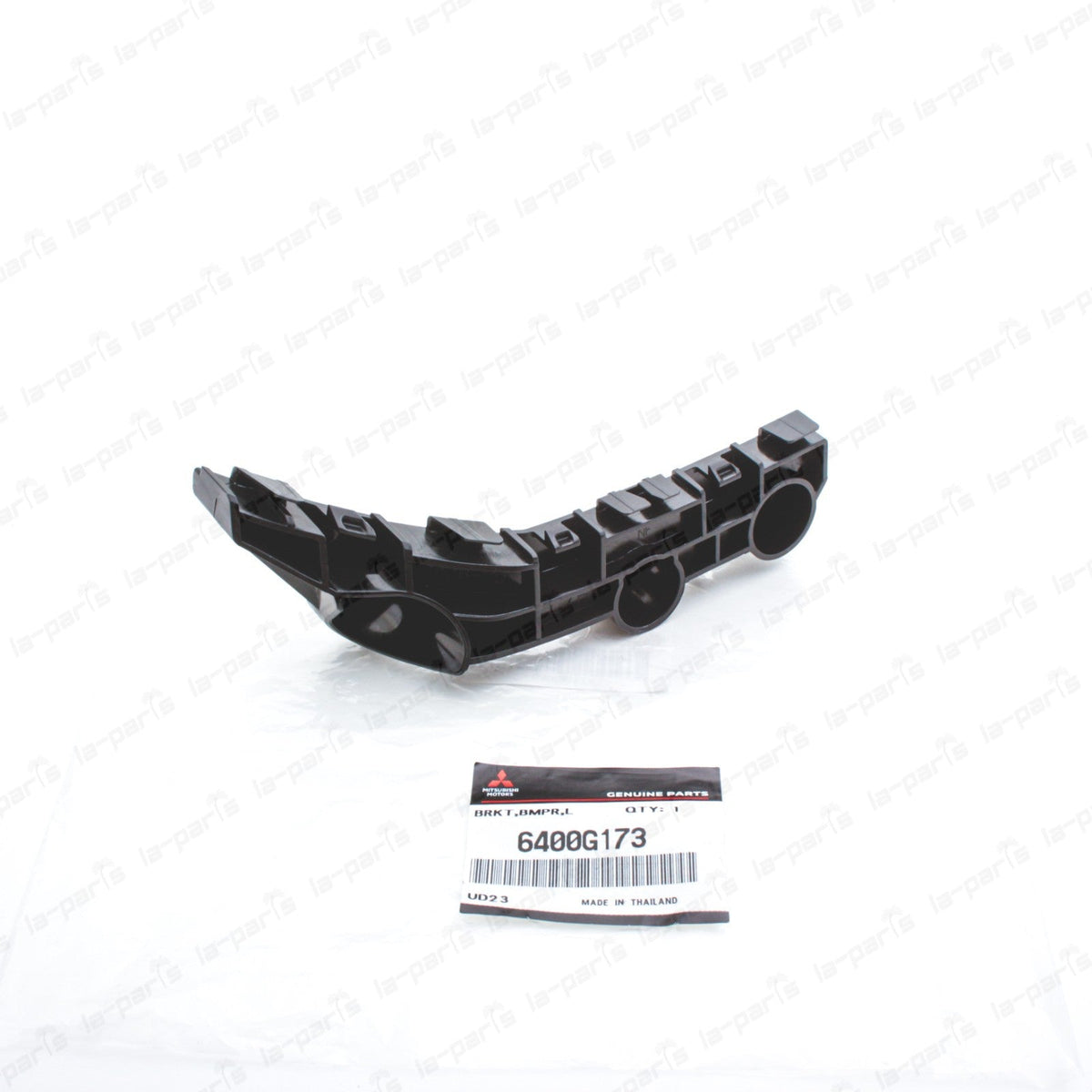 New Genuine OEM Mitsubishi 16-19 Pajero Sport Front LH Bumper Bracket 6400G173