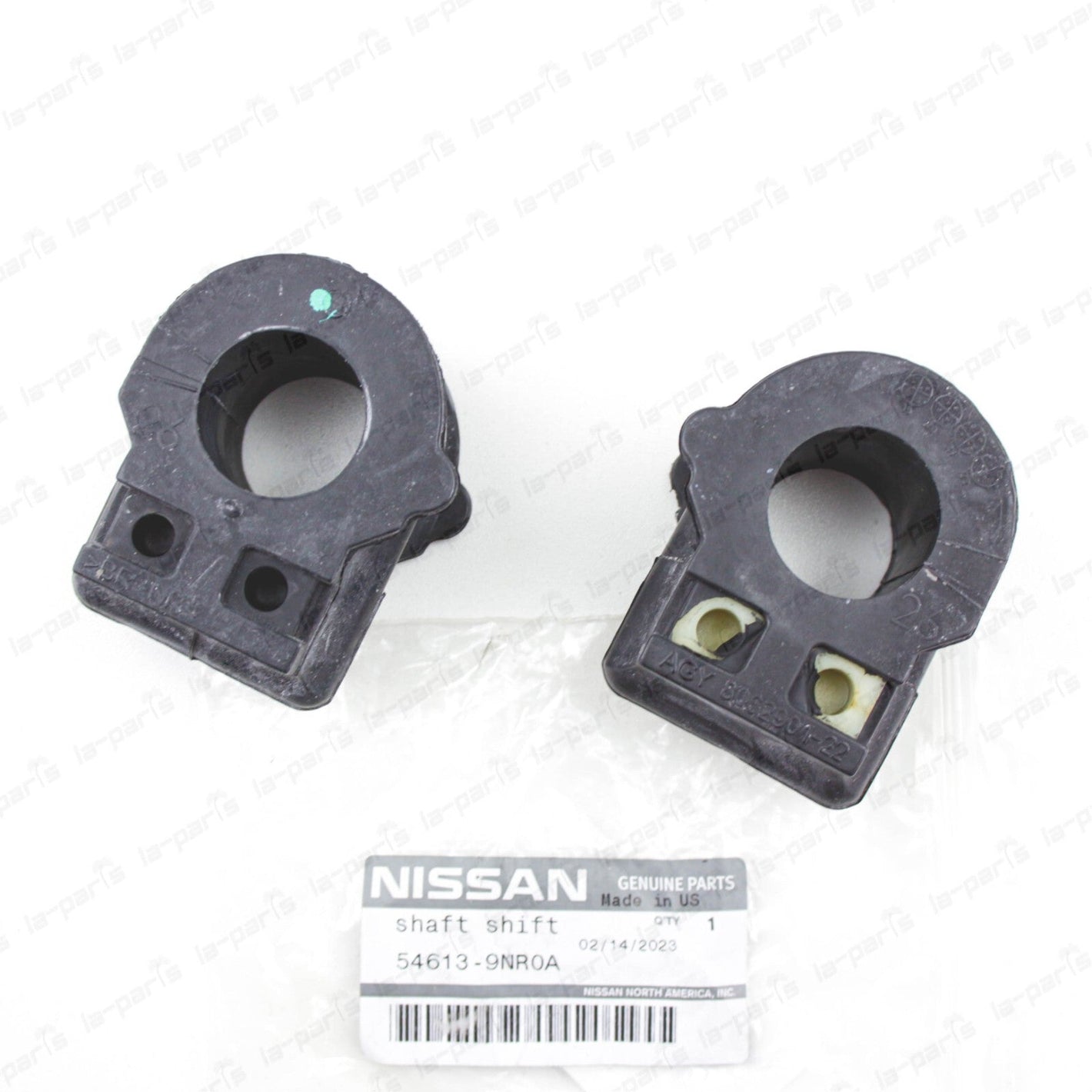New Genuine Nissan Maxima Pathfinder QX60 Front Stabilizer Bar Bushing Pair