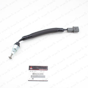 GENUINE MITSUBISHI SPORT 92-00 MONTERO REAR DIFF LOCK POSITION SWITCH MB664396