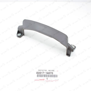 GENUINE TOYOTA COROLLA SPRINTER CARIB TRUENO WIRING HARNES PROTECTOR 82817-1A070