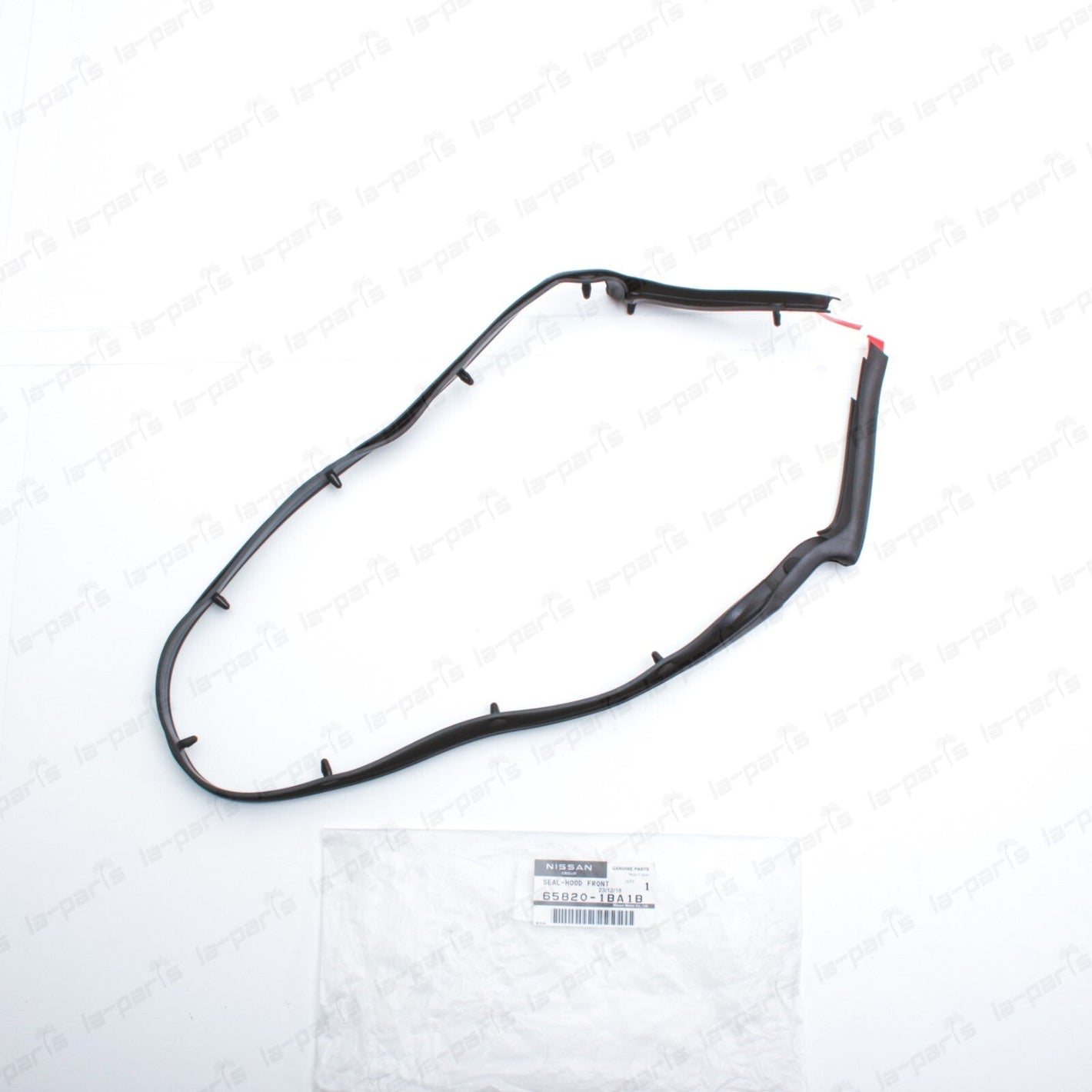 New Genuine Nissan Infiniti 08-12 EX35 EX37 14-17 QX50 Hood Seal 65820-1BA1B