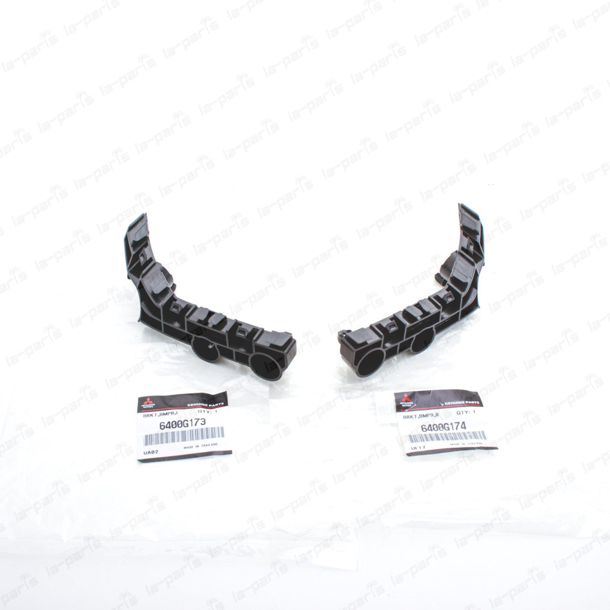 New Genuine OEM Mitsubishi 16-19 Pajero Sport Front RH & LH Bumper Bracket Pair