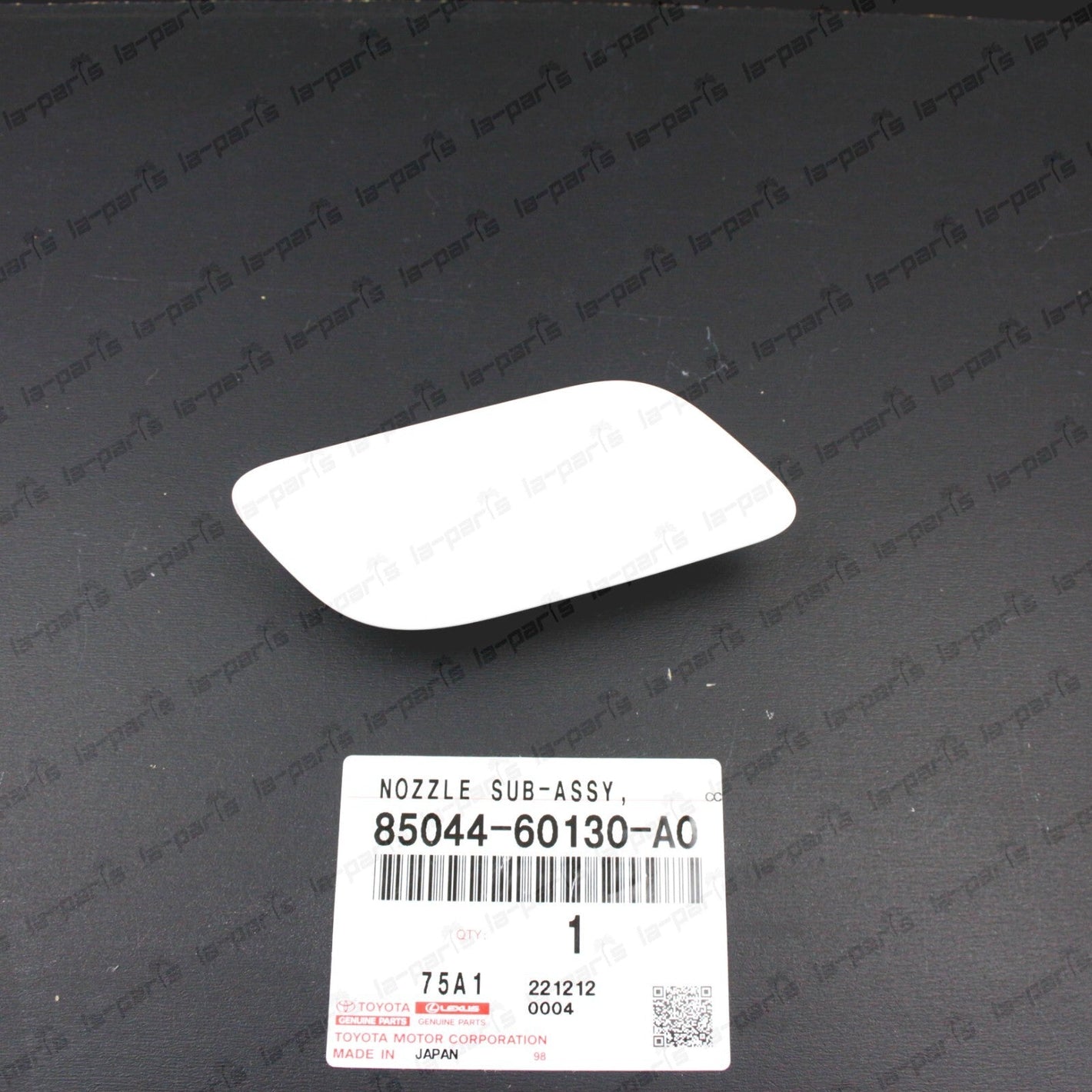 New Genuine Lexus 08-13 LX570 White Passenger side Headlamp Washer Nozzle Cap