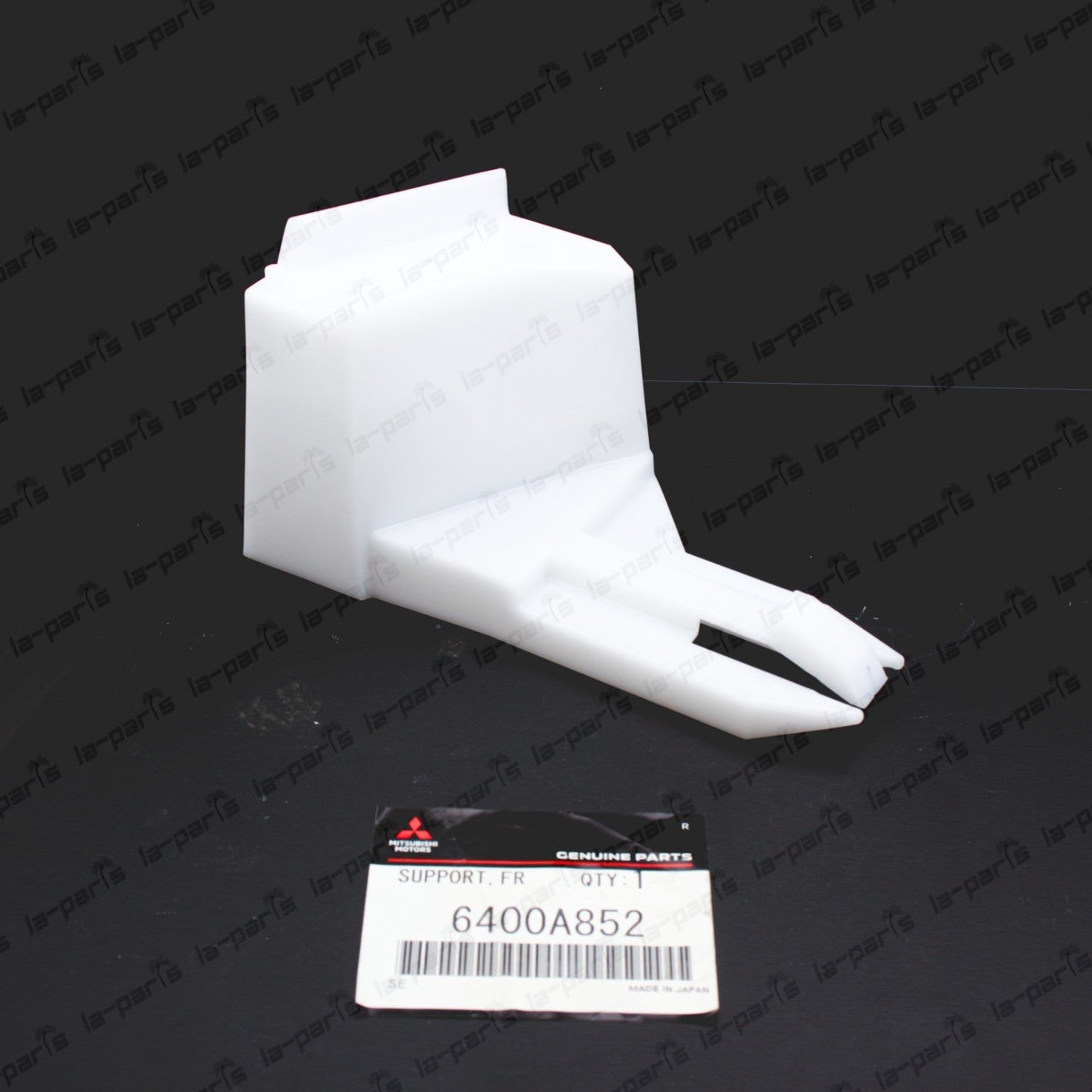 New Genuine OEM Mitsubishi 08-17 Lancer Front Bumper Passenger Bracket 6400A852