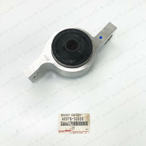 NEW GENUINE LEXUS FRONT LEFT LOWER CONTROL ARM BUSHINGS 48076-30030
