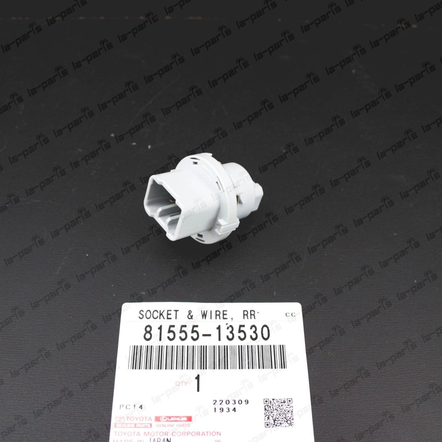 NEW GENUINE TOYOTA LEXUS 03-07 GX470 REAR TURN SIGNAL LAMP SOCKET 81555-13530