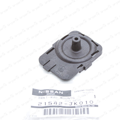 New Genuine Nissan 370Z Infiniti G25 G35 G37 Upper Driver Radiator Mount Bracket