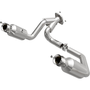 MagnaFlow 19-24 Ram 1500 5.7L OEM Grade Federal/EPA Compliant Direct-Fit Catalytic Converter