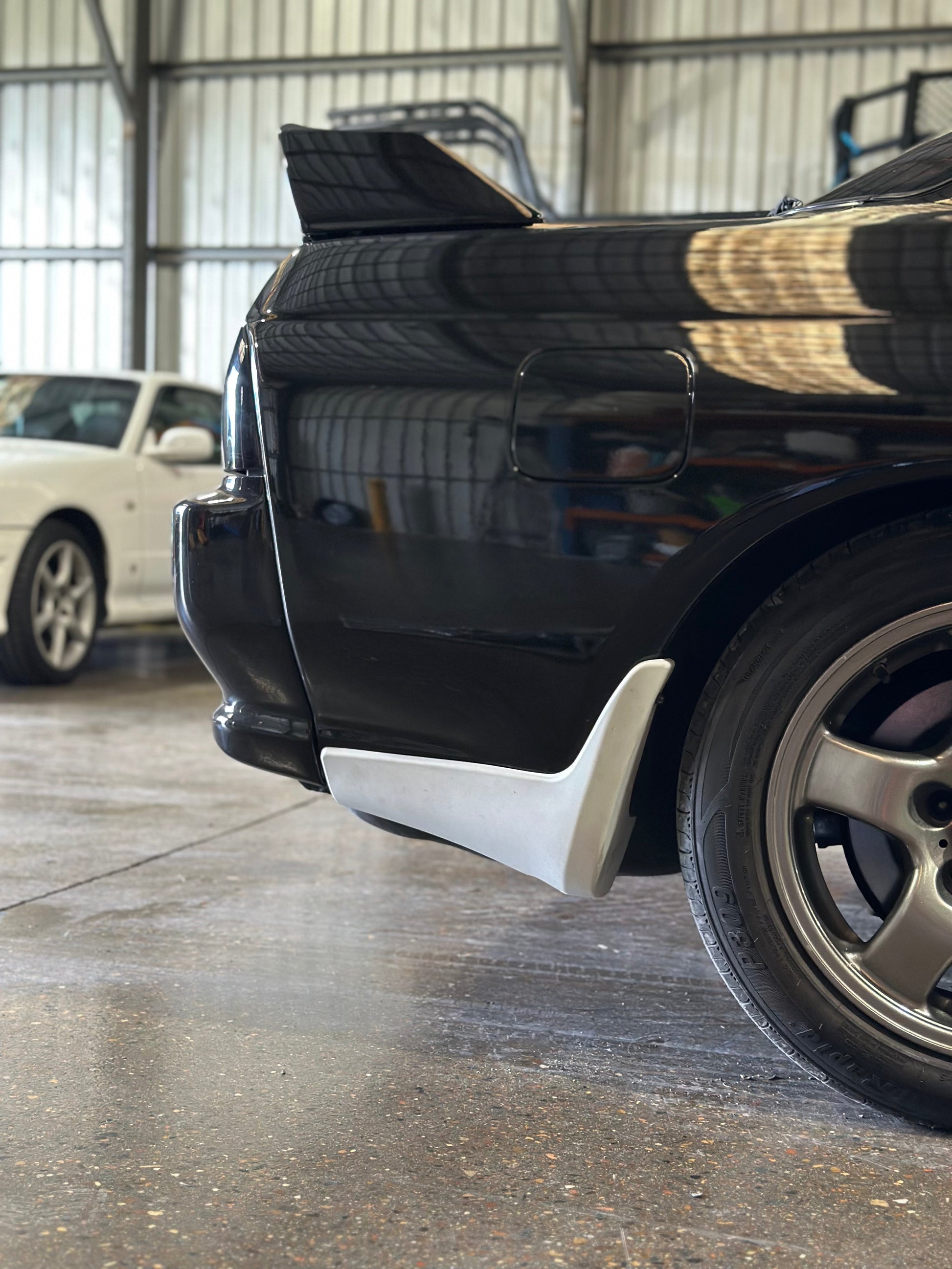 Border Racing R32 Rear Spats R32 GTR N1 Rear Pods