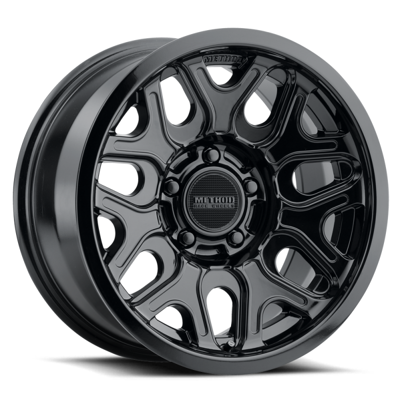 Method MR322 18x9 / +18mm Offset / 6x135 BP / 87mm CB / 5.68in BS Gloss Black Wheel