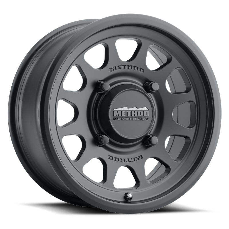 Method MR414 Bead Grip 15x7 / 5+2/38mm Offset / 5x4.5 / 76mm CB Matte Black Wheel